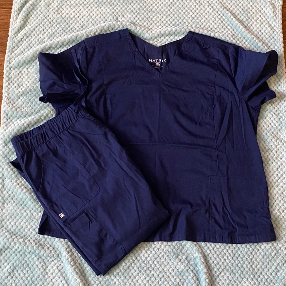 Matix Women's Navy Blue Scrub Set